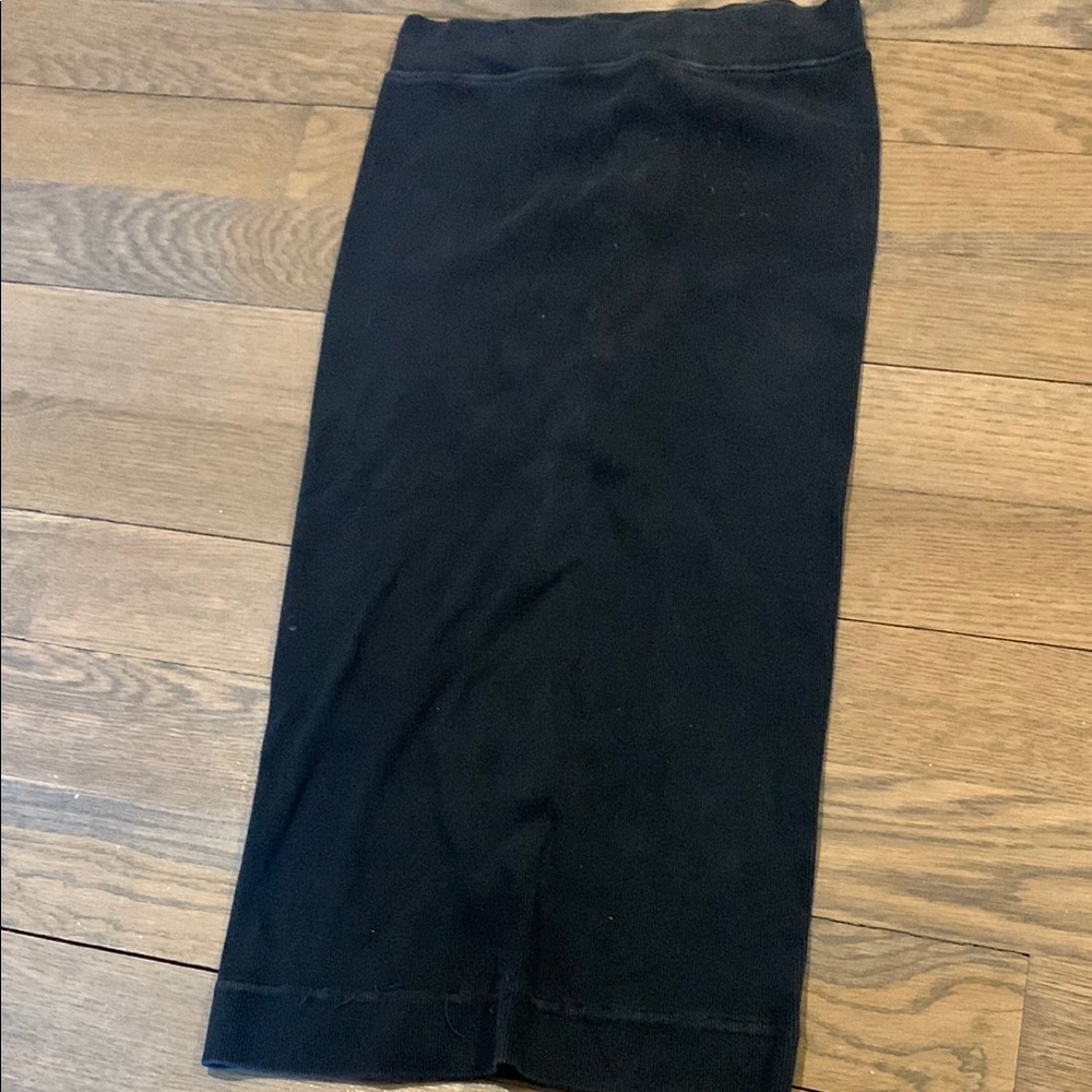 Elegant Black Pencil Skirt